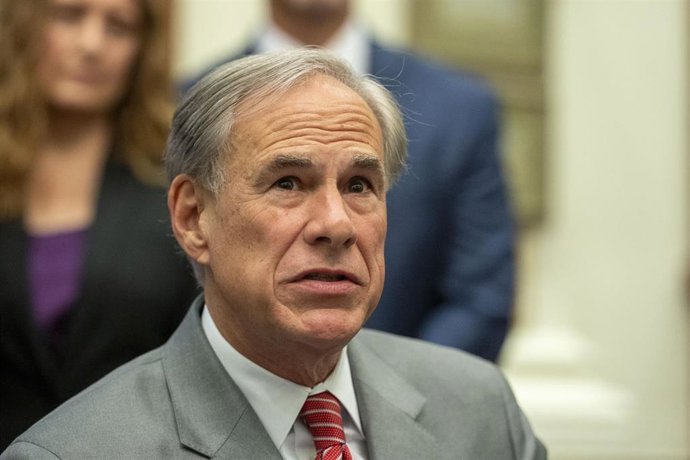 Archivo - El gobernador del estado de Texas, Greg Abbott 