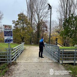 Reabierto el puente peatonal del camino de Caparroso en Pamplona, al no preverse desbordamiento del Arga.