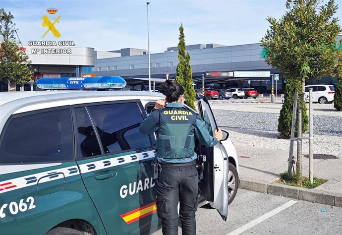 Guardia Civil en Maliaño