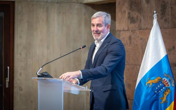 Archivo - El presidente de Canarias, Fernando Clavijo