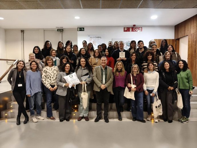 Medio centenar de profesionales se han dado cita en la última jornada de los CuidArte.