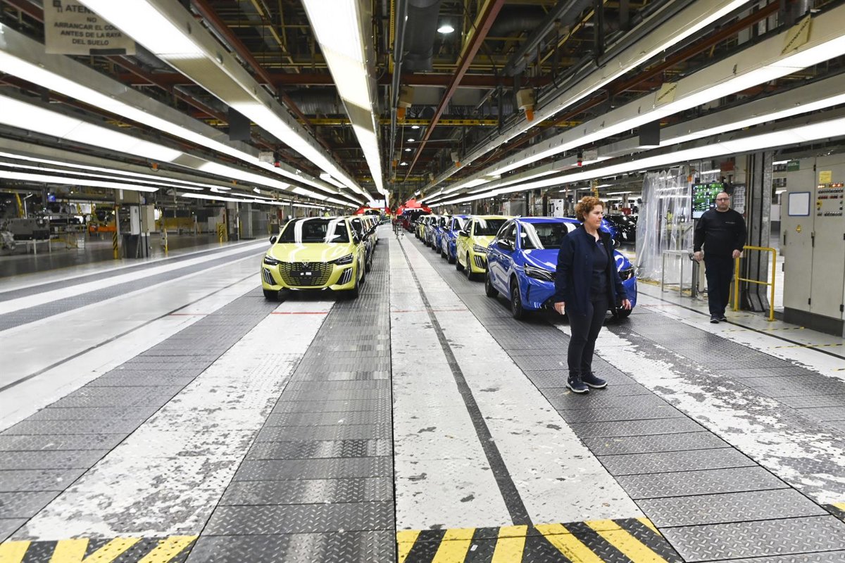 La producción industrial cae un 6,4% en octubre en Galicia, el mayor descenso por comunidades