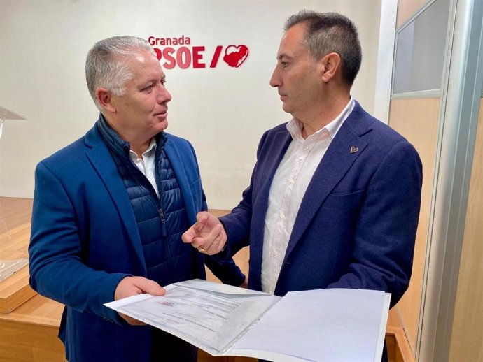 Los socialistas Eloy Vera y José María Villegas.