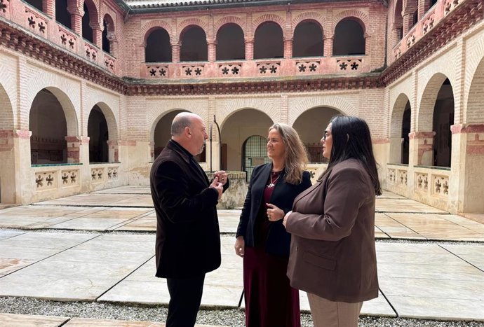 La vicesecretaria de Cultura, Patrimonio Histórico, Foro Cívico y Deporte del PP de Sevilla, Sol Cruz-Guzmán.