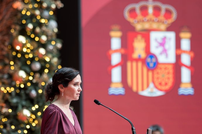 La presidenta de la Comunidad de Madrid, Isabel Díaz Ayuso, durante un acto en conmemoración del 47º aniversario de la Constitución Española, en la Real Casa de Correos, a 5 de diciembre de 2025, en Madrid (España).