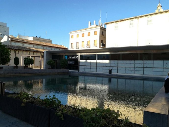 Archivo - Imagen de la plaza y el Museo de l'Almoina.