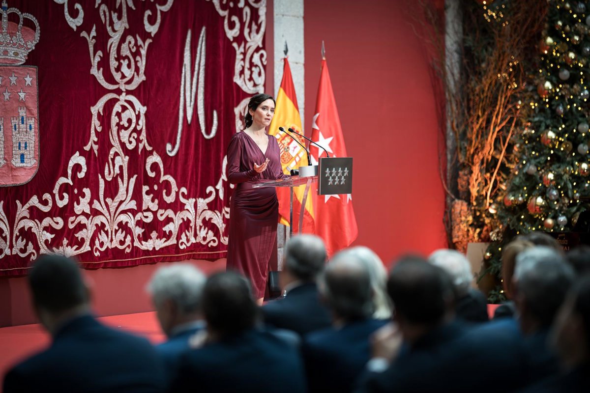 El Hospital de Torrejón marca el acto de Ayuso en la Real Casa de Correos por la Constitución