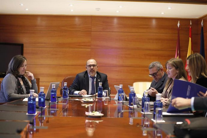 La Junta de Portavoces y la Mesa de las Cortes de Castilla-La Mancha