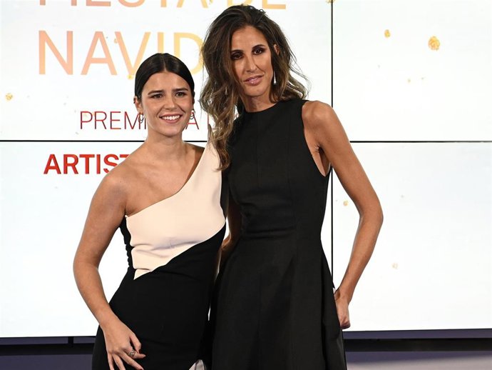 Cayetana Rivera e Inés Domecq durante el evento que celebra el periódico La Razón para celebrar la Navidad