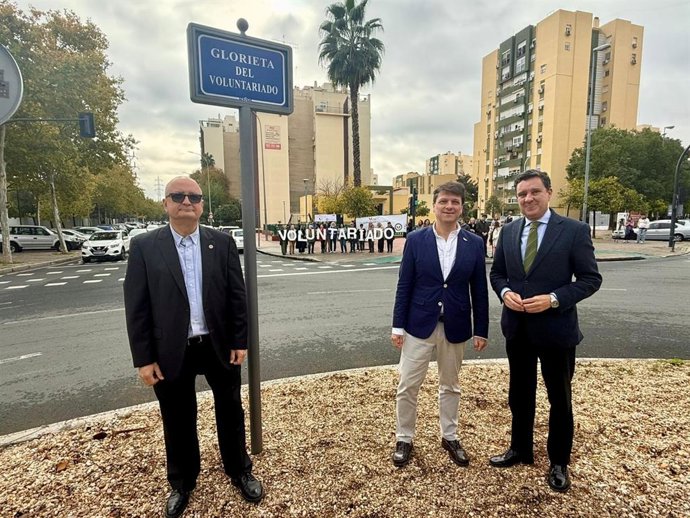 El Ayuntamiento inaugura la ‘Glorieta del Voluntariado’ en el Distrito Norte.