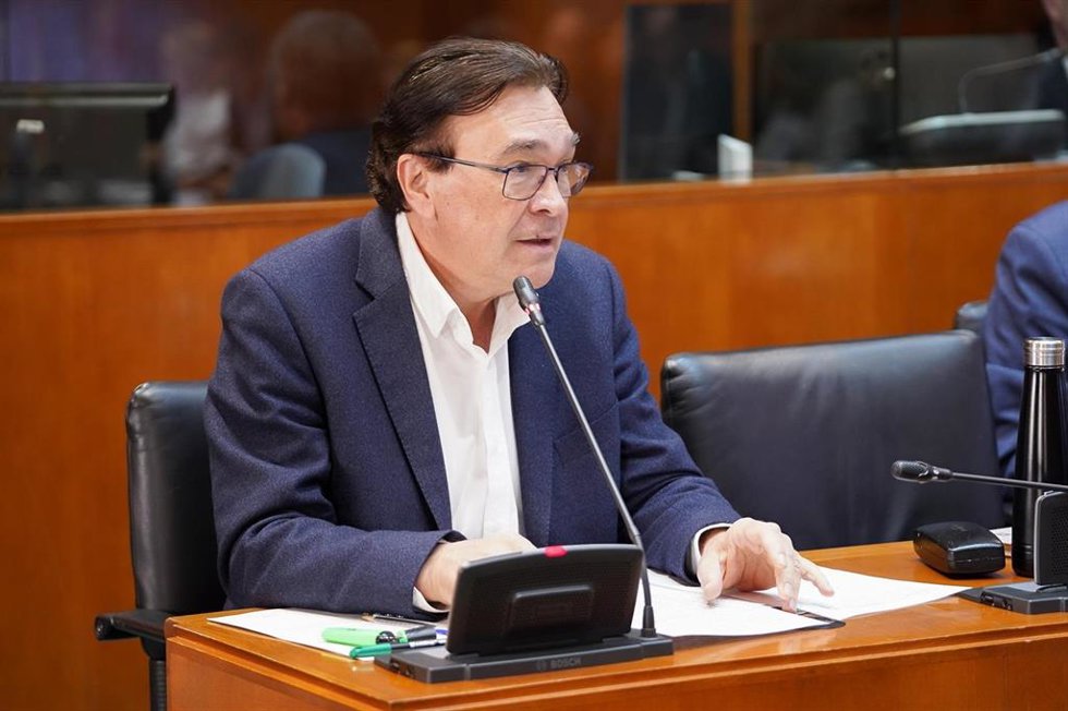 Tomás Guitarte es el portavoz de Aragón-Teruel Existe en las Cortes autonómicas.