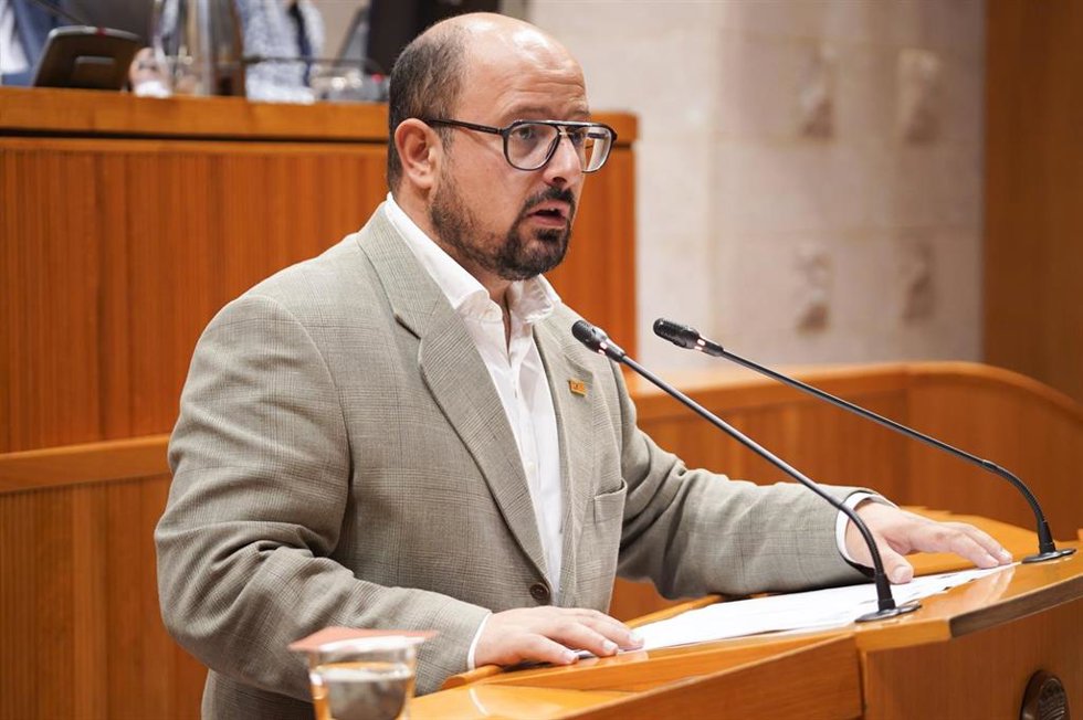 Archivo - El diputado del PAR, Alberto Izquierdo.