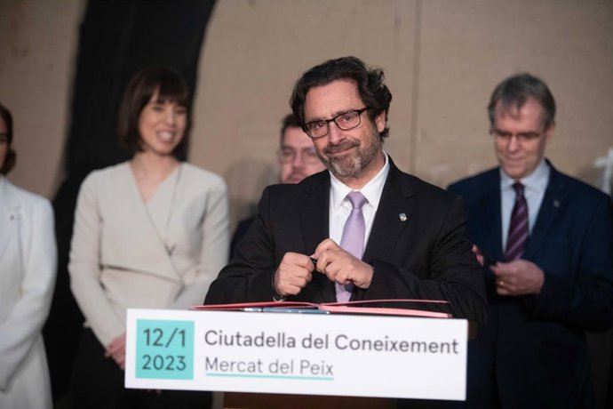 Archivo - El rector de la UB, Joan Guàrdia