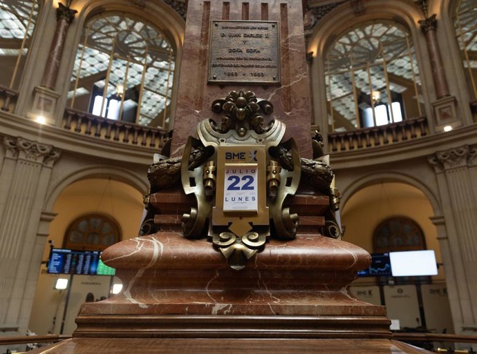 Archivo - Calendario a día 22 de julio, en el Palacio de la Bolsa de Madrid, a 22 de julio de 2024, en Madrid (España).   