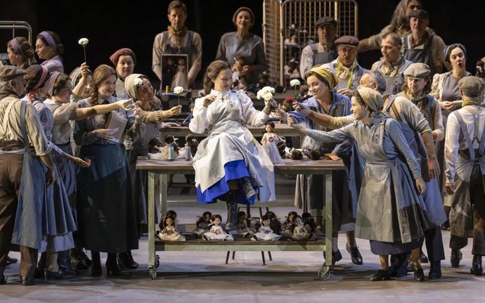 Sir Mark Elder dirige en Les Arts una 'Luisa Miller' que "revela la vida interior" de la ópera de Verdi