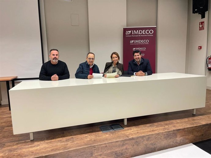 El Instituto Municipal de Deportes de Córdoba (Imdeco) y el Colegio Salesianos Córdoba firman un convenio de colaboración con motivo de la celebración del 125º aniversario de la presencia salesiana en la ciudad.