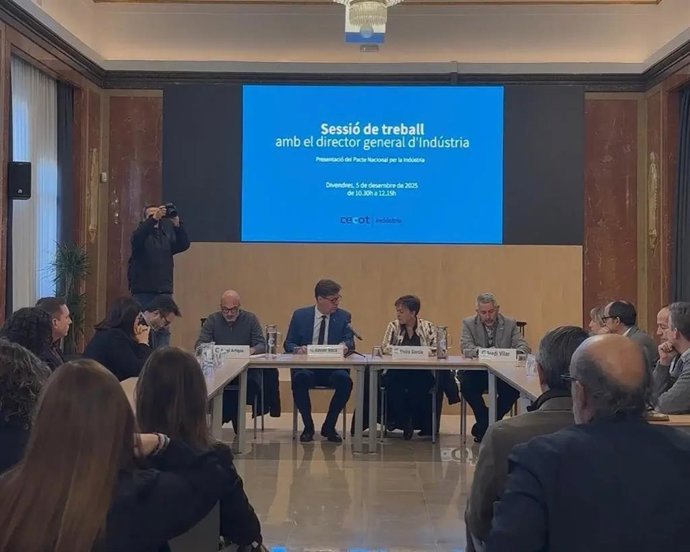 La Cecot reúne a 30 empresarios y Govern para abordar el Pacte Nacional per a la Industria