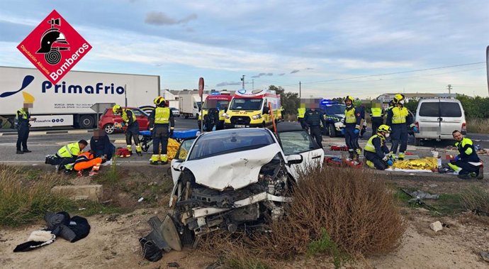 Accidente de tráfico en la N-340 en Cox (Alicante)