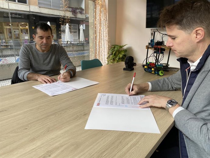 Escuela Arte Granada y CCOO firman un acuerdo de colaboración en materia de formación