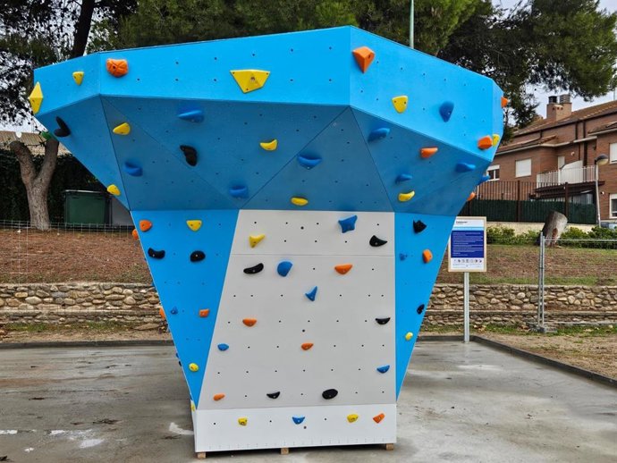 Nuevo rocódromo en el parque del Cidacos de Calahorra