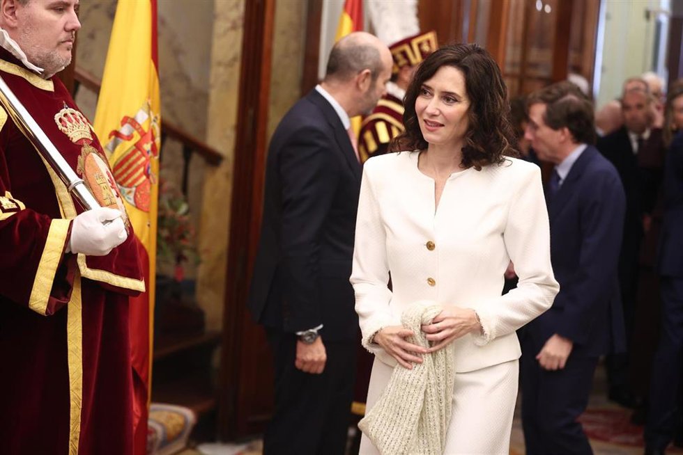 La presidenta de la Comunidad de Madrid, Isabel Díaz Ayuso, durante el acto institucional por el Día de la Constitución, en el Congreso de los Diputados, a 6 de diciembre de 2025, en Madrid (España).