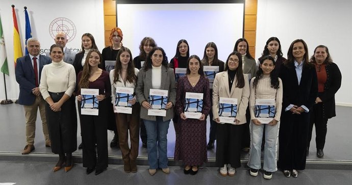 La Universidad de Huelva premia a las alumnas con mejor nota de admisión matriculadas en Ingeniería