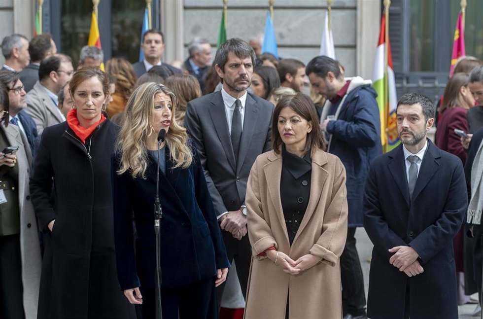 La vicepresidenta segunda del Gobierno y ministra de Trabajo, Yolanda Díaz, la ministra de Sanidad, Mónica García, el ministro de Cultura, Ernest Urtasun, la ministra de Juventud e Infancia, Sira Rego, y el ministro de Consumo y Agenda 2030, Pablo Busti