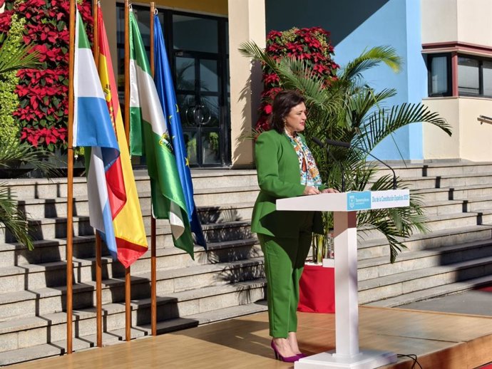 La alcaldesa de Torremolinos, Margarita del Cid, durante el acto del Día de la Constitución
