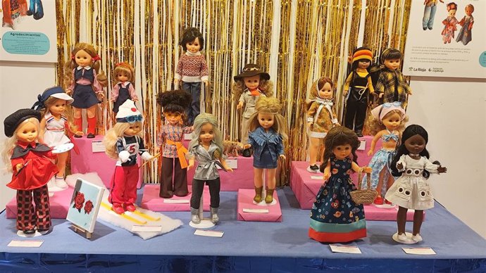 El Centro Fundación Caja Rioja Santo Domingo de la Calzada acoge la exposición "Historia de las muñecas"