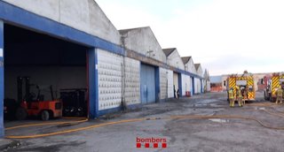La nave de Canonja (Tarragona) donde se ha producido el incendio