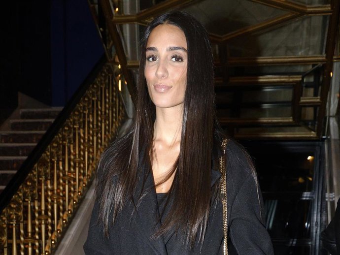 Claudia Martínez acude a la fiesta que celebra la productora de televisión 'Cuarzo' para festejar la Navidad