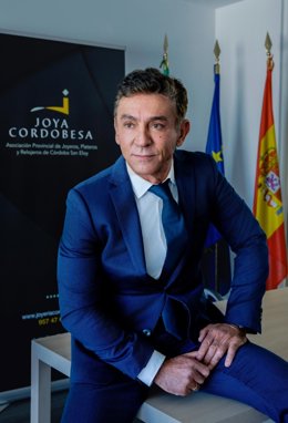 El presidente de la Asociación Provincial de Joyeros, Plateros y Relojeros de Córdoba San Eloy, Isidoro García-Escribano.