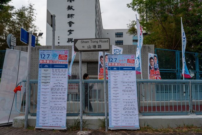 Imagen de archibo de un centro de votación electoral en Hong Kong.