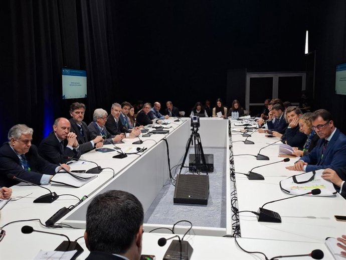 Constitución del panel de expertos conformado por la Junta de Andalucía y 22 entidades para impulsar los combustibles sostenibles de aviación (SAF).