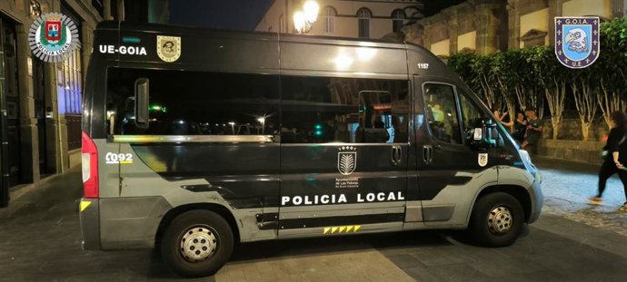 Furgón de la Policía Local de Las Palmas de Gran Canaria