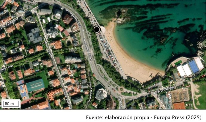 Aparcamiento de la playa del Camello, en Santander