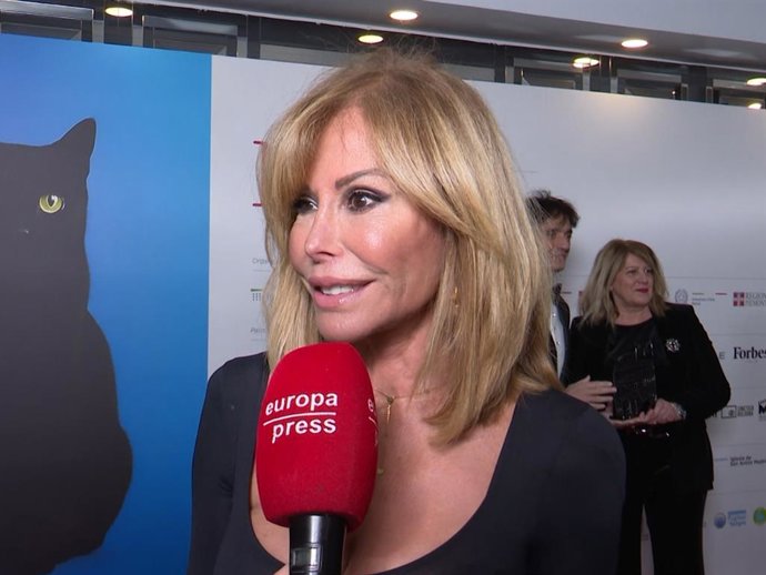 Lara Dibildos, desde su éxito junto a Terelu Campos hasta su apoyo al gesto de perdón del Rey Juan Carlos