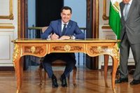 Moreno firma este martes el acuerdo "histórico" que mejorará las condiciones laborales de 80.000 empleados públicos