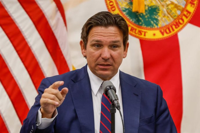November 19, 2025, Tampa, Fl, US: Florida Gov. Ron DeSantis speaks to guests and reporters during a roundtable conference at the Hillsborough Academy of Math and Science on July 30, 2025, in Tampa, Florida. DeSantis earlier this year vetoed a bill that wo