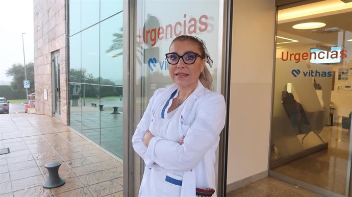Archivo - Empresas.- H. Vithas de Andalucía lanzan campaña para prevenir urgencias veraniegas como golpes de calor o picaduras