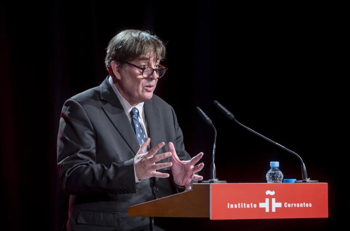 Archivo - El director del Instituto Cervantes, Luis García Montero