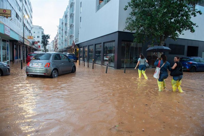Archivo - Calles inundadas, a 30 de septiembre de 2025, en Ibiza