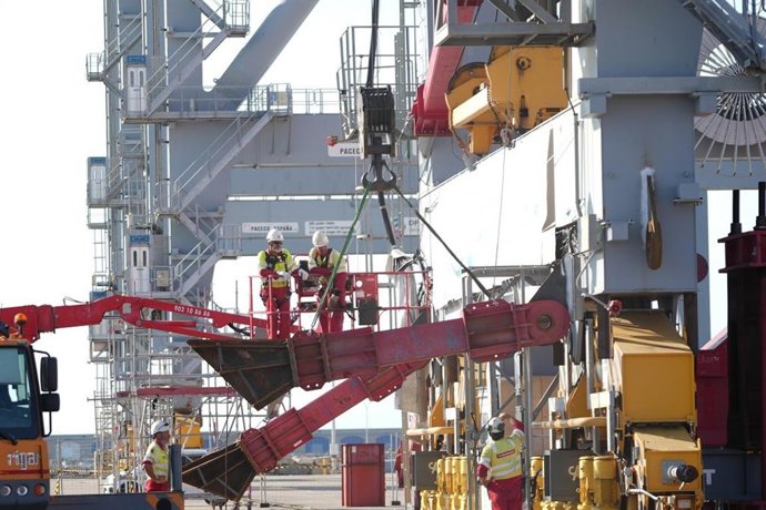 El Port de Tarragona y la URV se alían para mejorar las coberturas aseguradoras en los puertos
