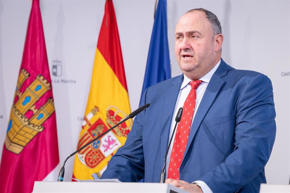 El consejero de Agricultura, Ganadería y Desarrollo Rural, Julián Martínez Lizán