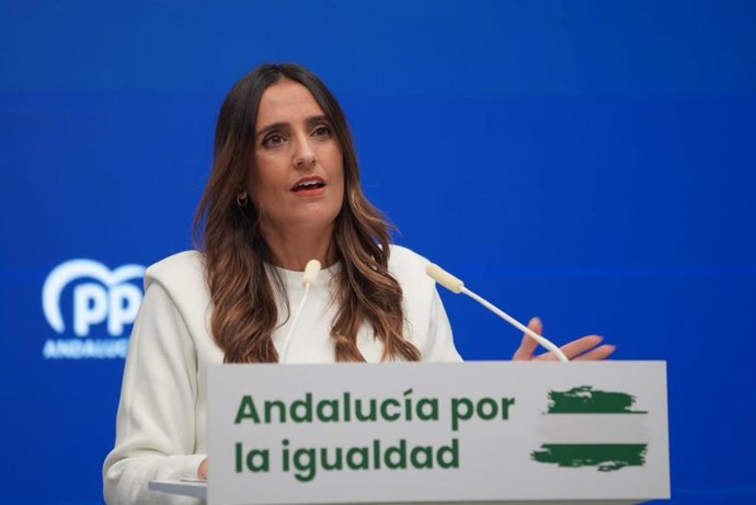 La vicesecretaria de Salud e Igualdad del PP-A, Beatriz Jurado, este martes en Sevilla