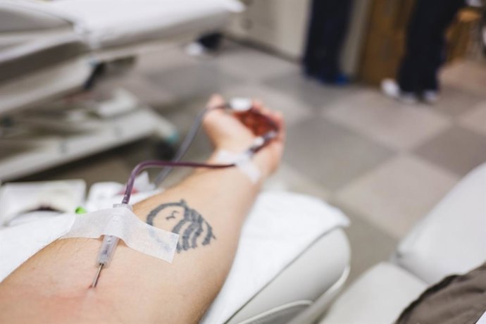 Archivo - Donación de sangre de transfusión