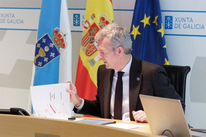 El titular del Ejecutivo gallego, Alfonso Rueda, preside la reunión del Consello de la Xunta.