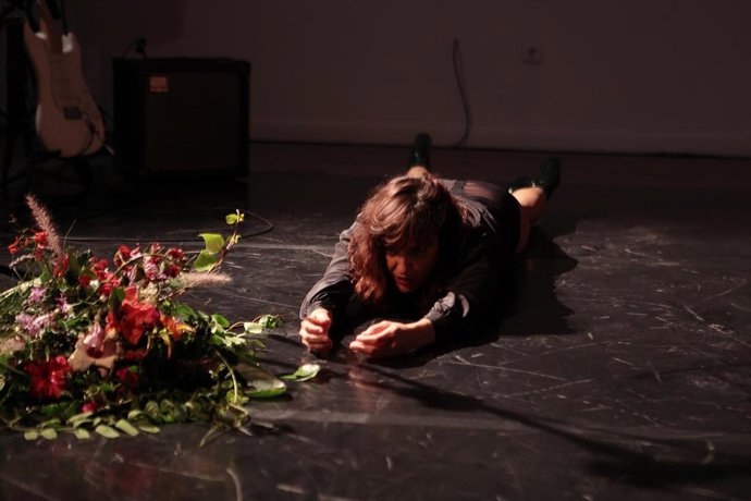 La creadora María Castañeda presenta el estreno absoluto de su última propuesta, ‘Hecatombe’, en el Teatro Cánovas