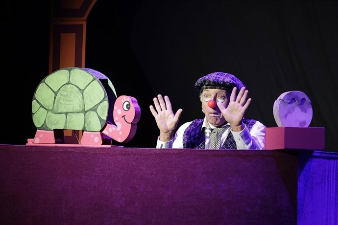 El Área de Educación ofrece a los centros educativos de la ciudad un nuevo programa navideño de teatro y música en La Caja Blanca para más de 1.900 escolares