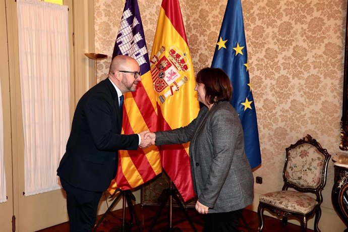 La vicepresidenta Estarellas recibe en audiencia a representantes de la embajada de Eslovaquia.